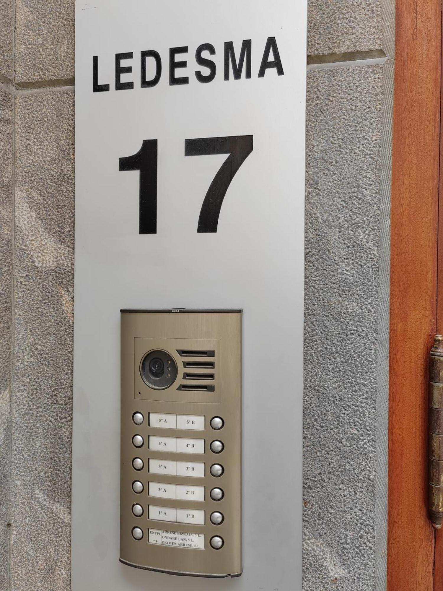 Con Bano Privado En El Centro De